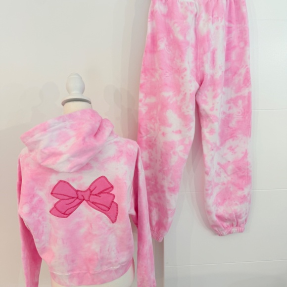 Roller Rabbit Pink Disco Tie Dye Bow Love Shack Fancy Hoodie with Sweatpants - Picture 8 of 11